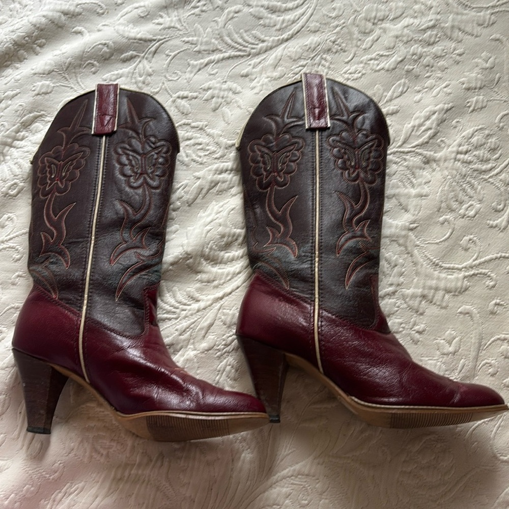 Capezio beautiful red burgundy cowboy boots